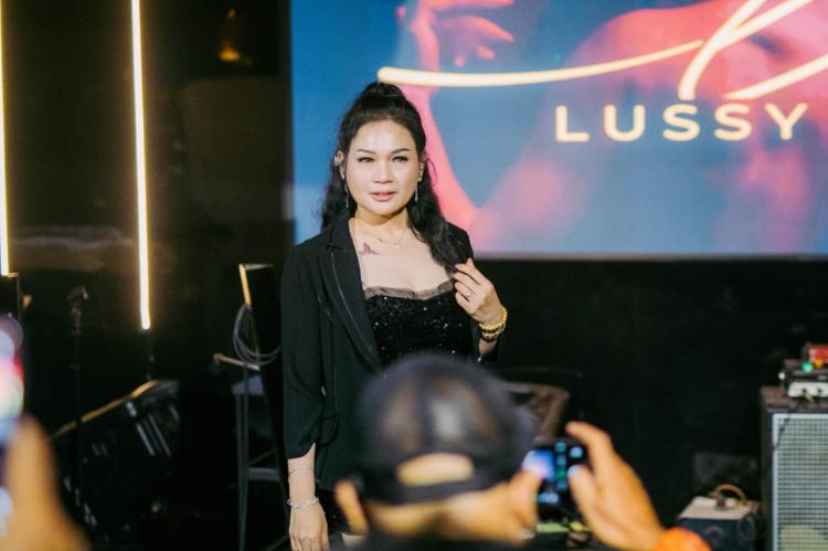 Lussy Renata Resmi Dijuluki "Queen", Simbol Keteguhan dan Dedikasi di Dunia Hiburan